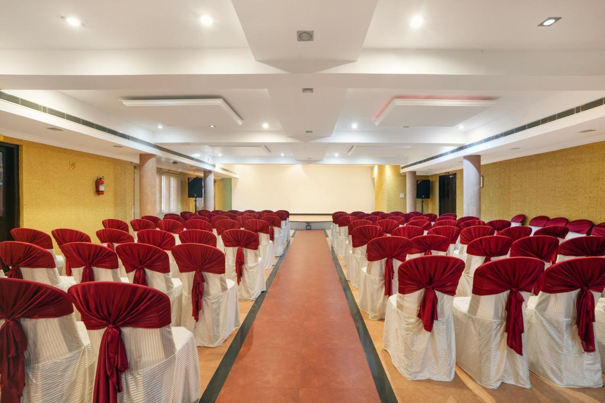 Palette Resorts- Tapovan Green County Thattakad Ngoại thất bức ảnh